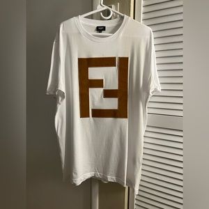 Fendi T Shirt sz XL